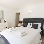 Guincho Cascais | Ocean View | 16pax | Maid Alcabideche