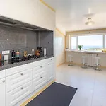 Guincho Cascais | Ocean View | 16pax | Maid