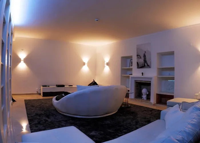 Guincho Cascais | Ocean View | 16pax | Maid Villa Alcabideche